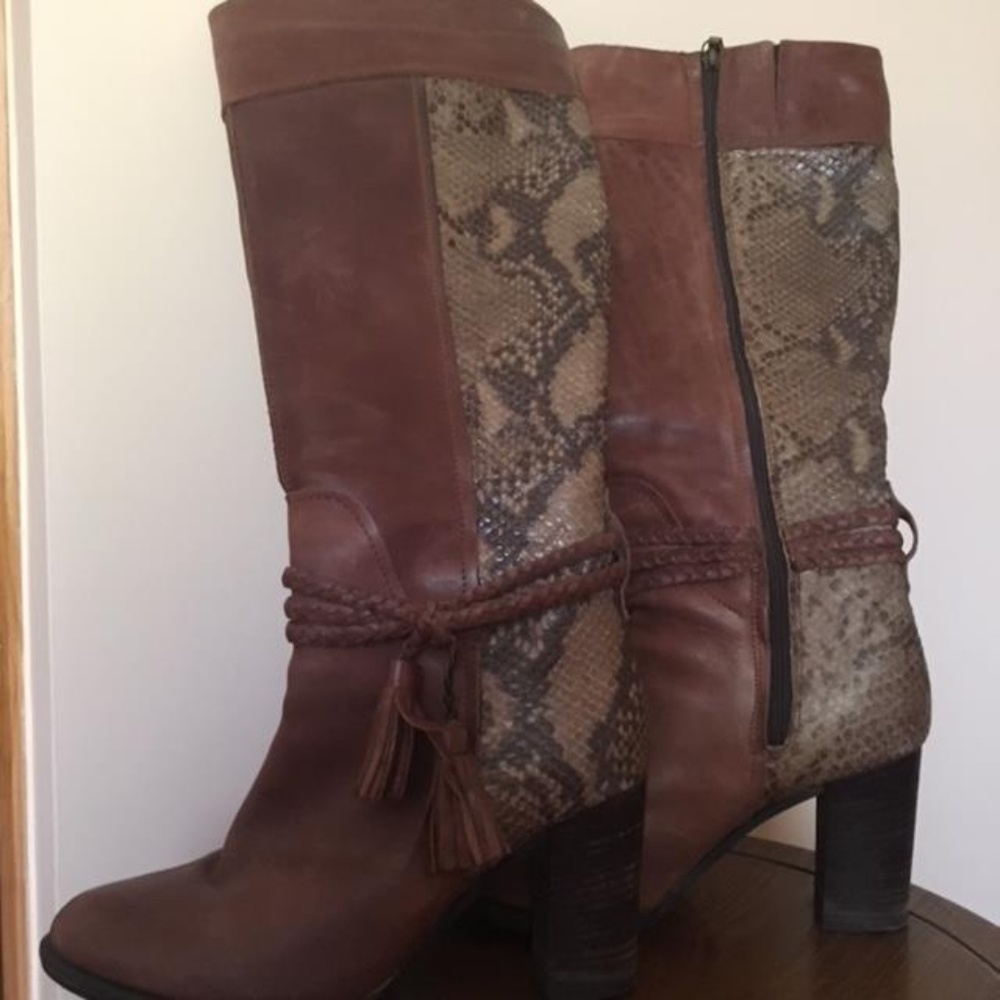 UNIQUE LEATHER BOOTS MADE IN ITALY